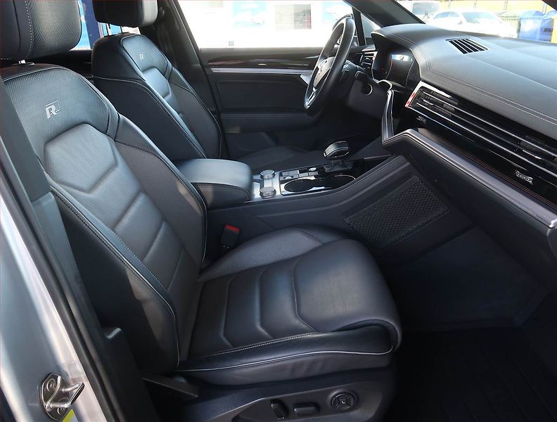 Volkswagen Touareg (2019) R-Line 3.0 TDI - fotka 9 z 27