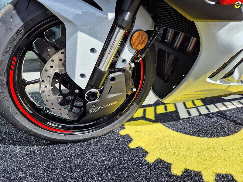 CFMOTO (2026) 675 SR-R - SKLADEM - fotka 32 z 43