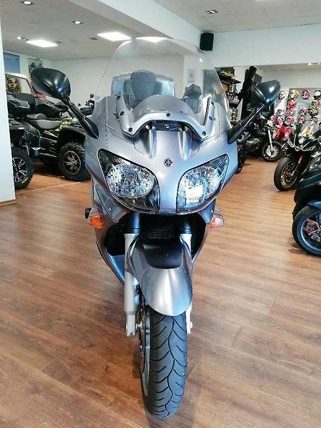 Yamaha FJR 1300 A (2004) - fotka 8 z 20