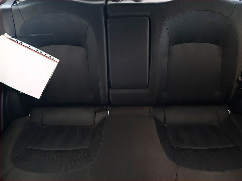 Nissan Qashqai (2010) 1.6, Tempomat, Park. senzory - fotka 10 z 14