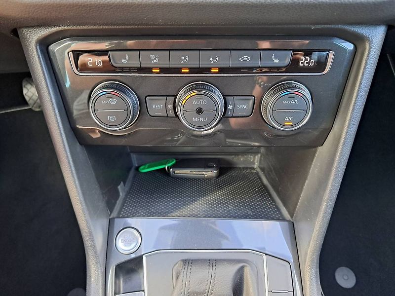 Volkswagen Tiguan (2018) COMFORTLINE 2.0 TSI / 132 kW D - fotka 15 z 35