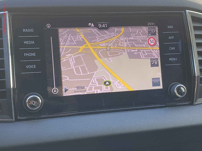 Škoda Karoq (2021) 1.5 TSi, Clever, LED, navi - fotka 16 z 17