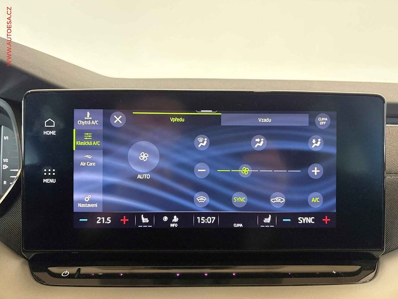 Škoda Octavia (2021) 1.5TSi, ČR, AC, výhřev sed. - fotka 15 z 17
