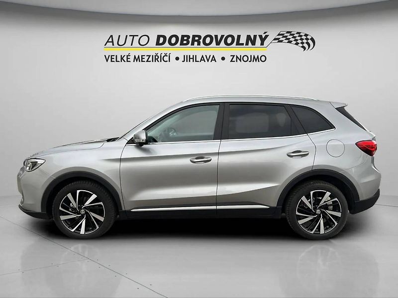 MG ZS HEV EXCLUSIVE 1.5L (145kW) SUV - fotka 4 z 49