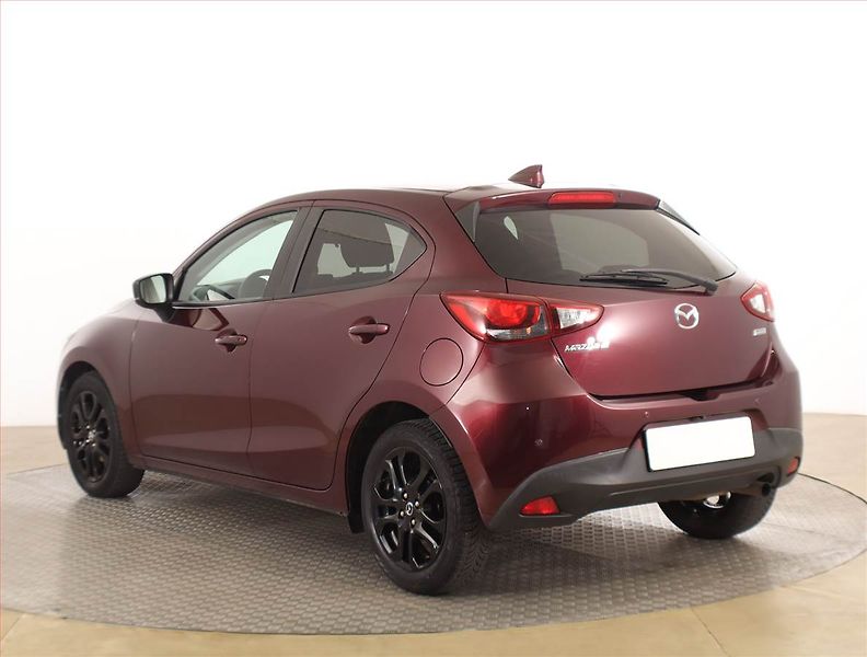 Mazda 2 (2019) 1.4 i, Navi, Tempomat - fotka 4 z 16