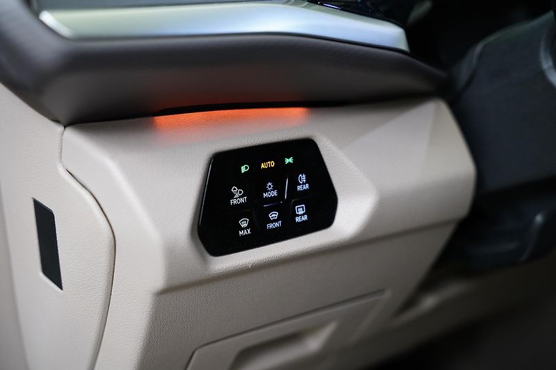 Volkswagen Multivan - fotka 13 z 32