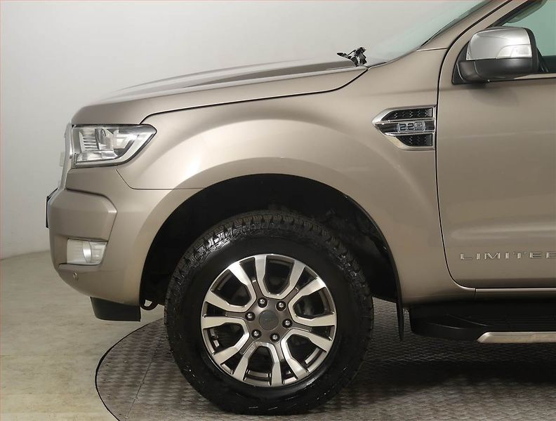 Ford Ranger (2018) 2.2 TDCi - fotka 14 z 19