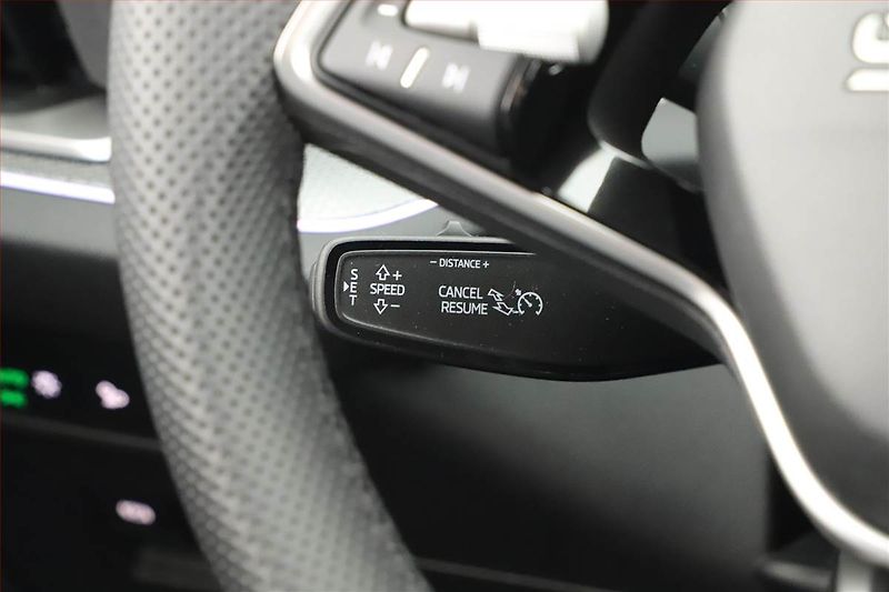 Škoda Kodiaq (2025) 2.0 TDI, Sportline, Navigace - fotka 24 z 30
