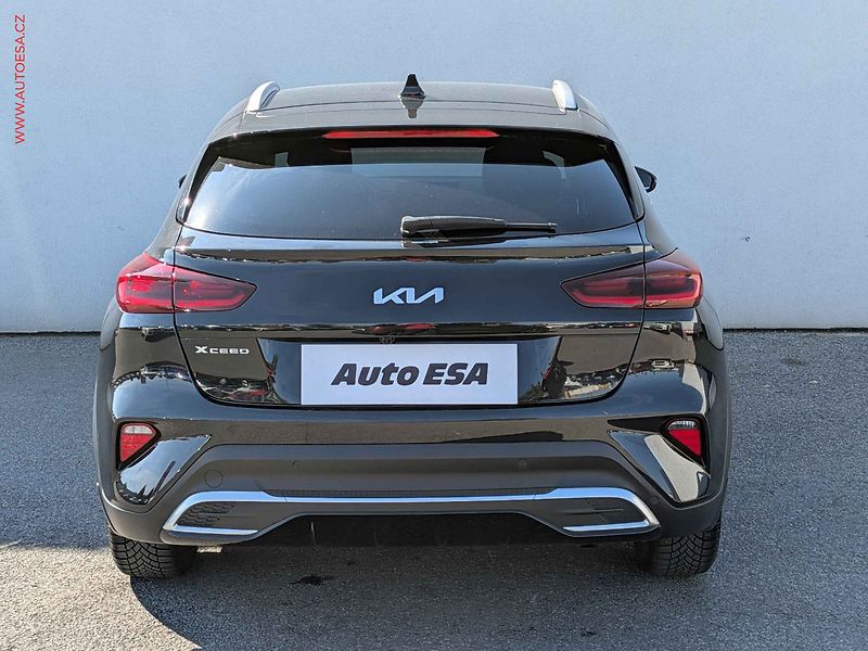 Kia XCeed (2023) 1.5T-GDi, 1.maj,ČR, AT, LED - fotka 5 z 16