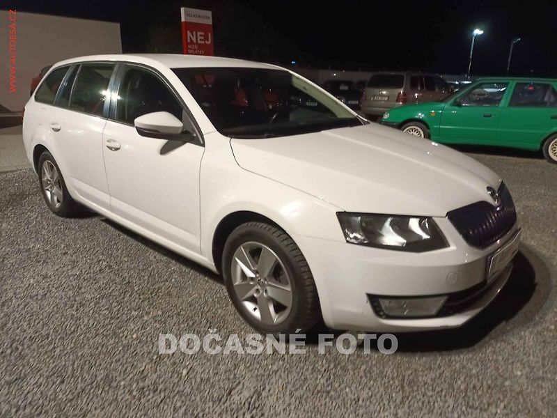 Škoda Octavia (2015) 2.0TDi, ČR, servis.kniha - fotka 1 z 3