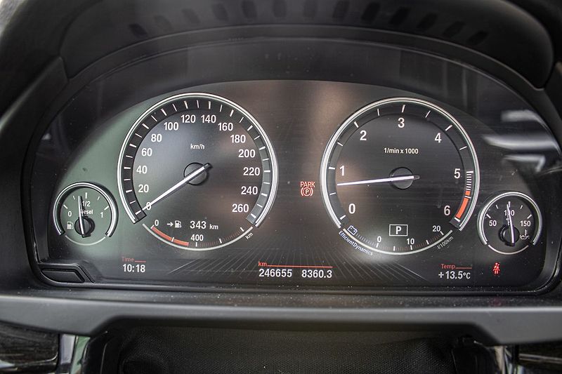 BMW X5 - fotka 17 z 42