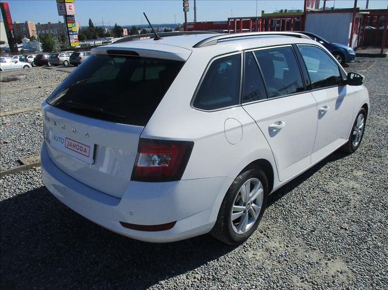 Škoda Fabia 1,0 TSI, klima,servis,DPH,CZ, - fotka 5 z 27