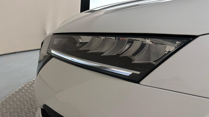 Škoda Octavia 2.0 TDI Style - fotka 18 z 25