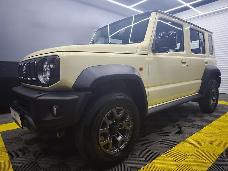 Suzuki Jimny (2025) 1,5 GLX AUTOMAT, 4X4 LONG - fotka 13 z 25