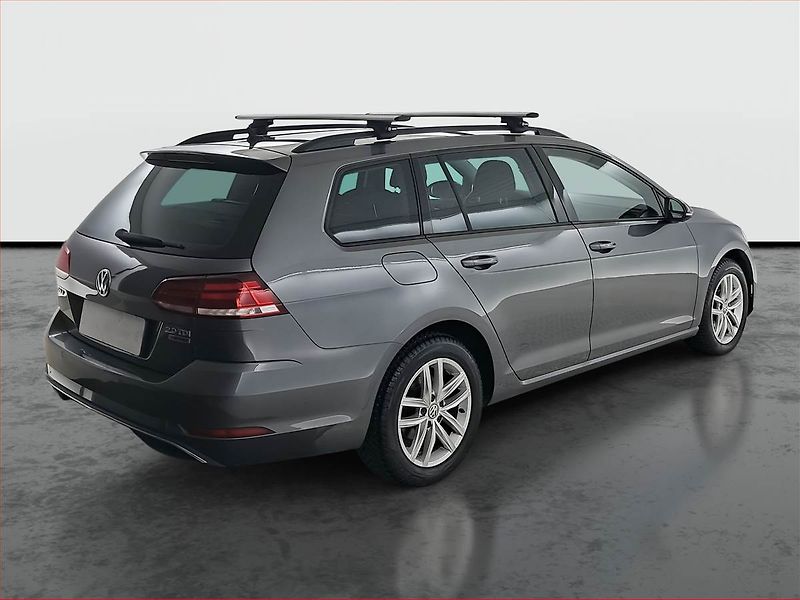 Volkswagen Golf (2017) 2.0 TDI, Automat - fotka 5 z 28