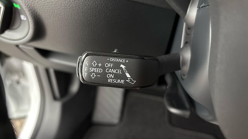 Škoda Superb 2.0 TDI DSG 4x4 L&K Combi - fotka 14 z 33