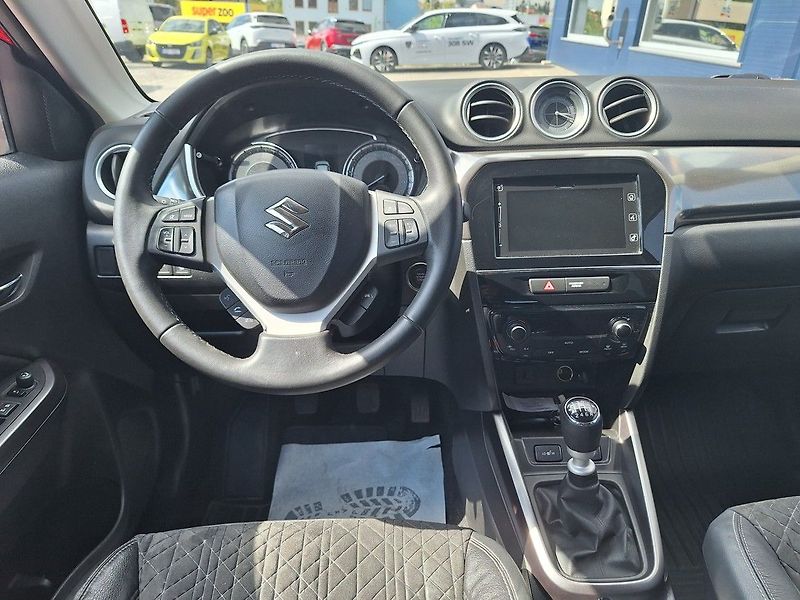 Suzuki Vitara (2019) ELEGANCE 1,4 BoosterJet 140k M - fotka 11 z 19