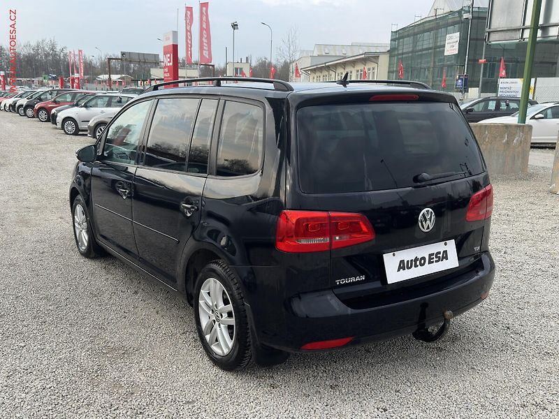 Volkswagen Touran (2011) 1.6TDi, AAC, TZ - fotka 6 z 18