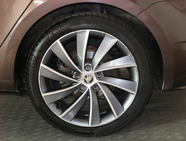 Škoda Octavia (2017) Laurin&Klement 2.0 TDI, 4X4 - fotka 15 z 19