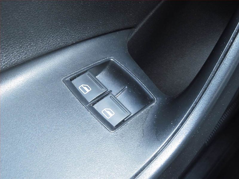 Seat Ibiza (2016) 1.2 TSI, Serv.kniha - fotka 15 z 16