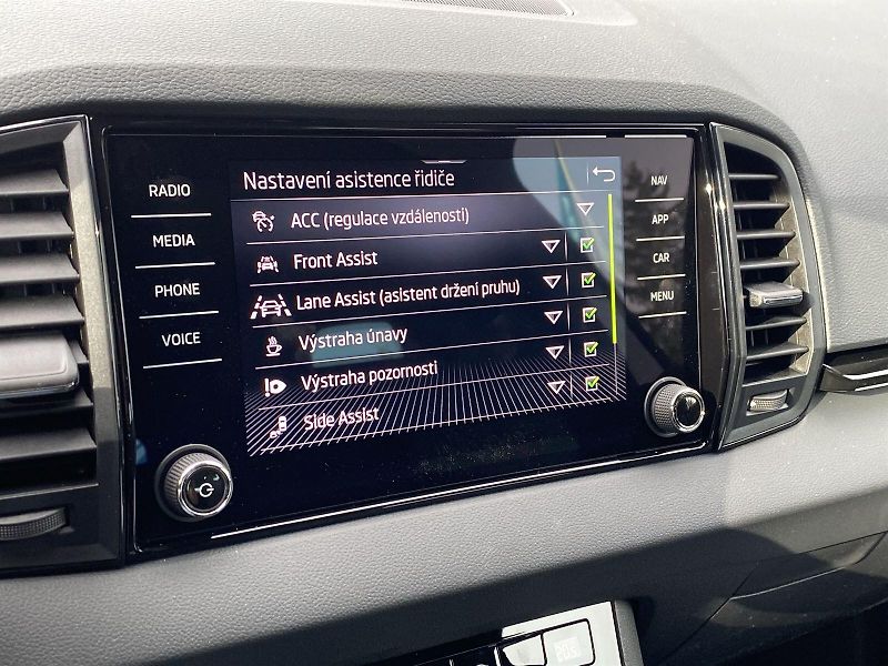 Škoda Karoq (2026) 1.5 TSI DSG Sportline - fotka 22 z 45