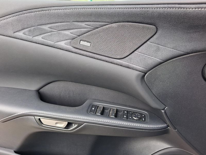 Lexus RX 350h 2,5 HSD e-CVT Luxury 4×4 E-FOU - fotka 13 z 27