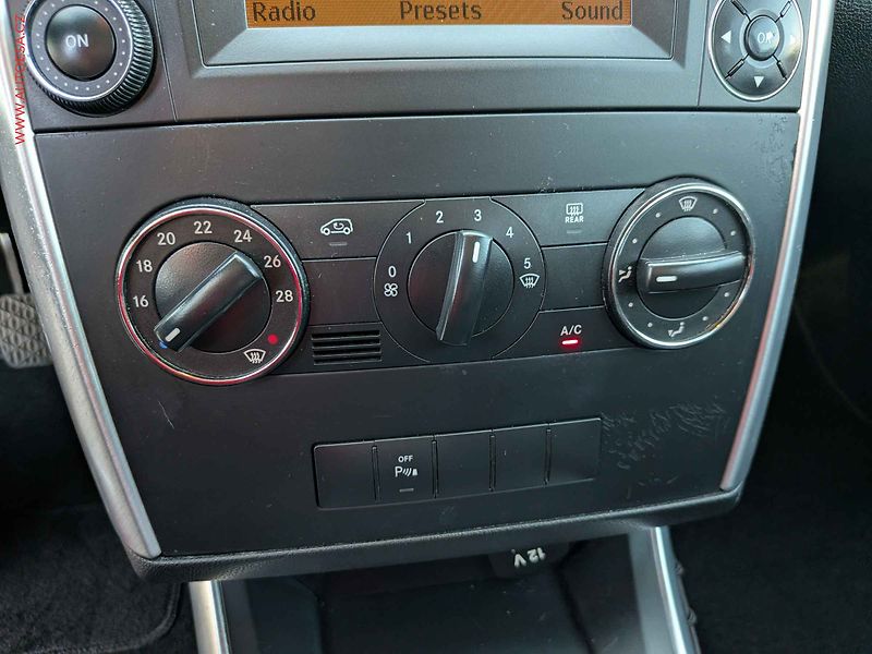 Mercedes-Benz Třídy B (2009) 1.8 CDI, AC, park. senzor - fotka 15 z 15