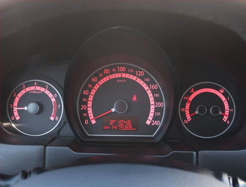 Kia Ceed (2012) 1.4 CVVT, Park. senzory - fotka 11 z 17