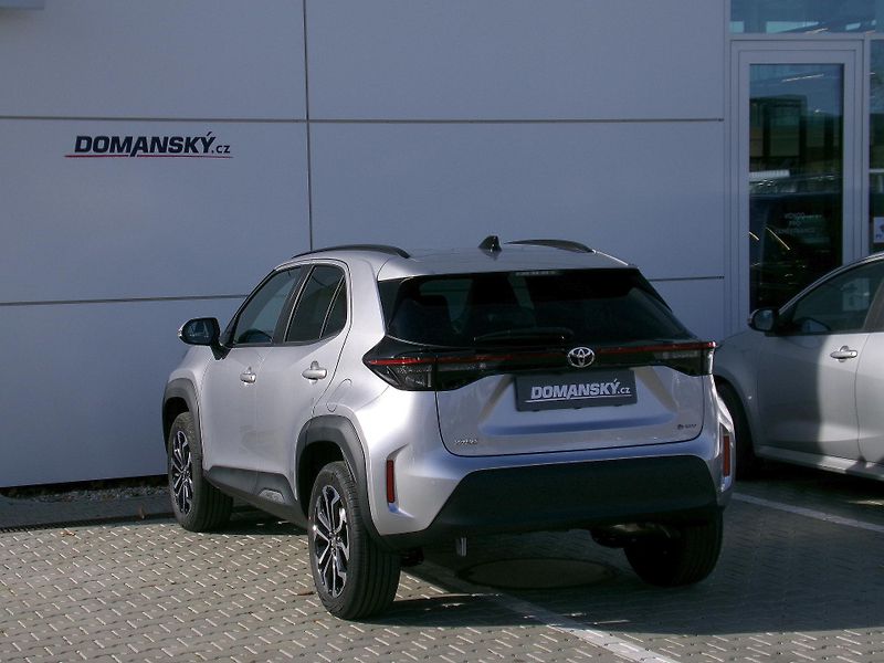 Toyota Yaris Cross (2025) Style 1,5 HEV AT - fotka 4 z 14