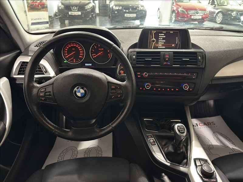 BMW Řada 1 1,6   116i BI-XEN LED SPORT - fotka 21 z 33