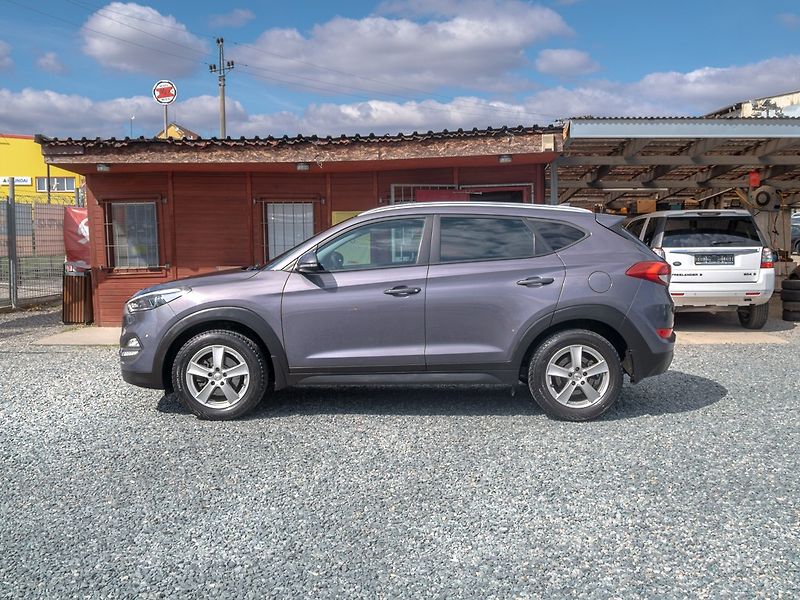 Hyundai Tucson (2016) ČR 1.7D 85KW – 49.550km - fotka 8 z 44