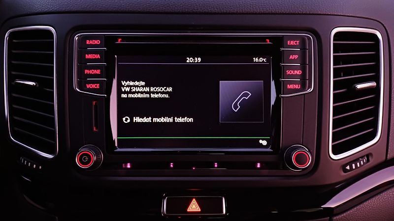 Volkswagen Sharan (2019) TDI 130kW 4Motion 7.míst-DPH - fotka 44 z 50