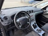 Ford S-MAX 1.8 TDCi 92 kW Titanium 7 míst - náhled 14