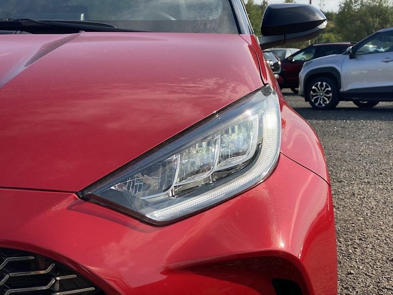 Toyota Yaris 1.5HEV, ČR-1m, GR Sport, DPH - fotka 7 z 25