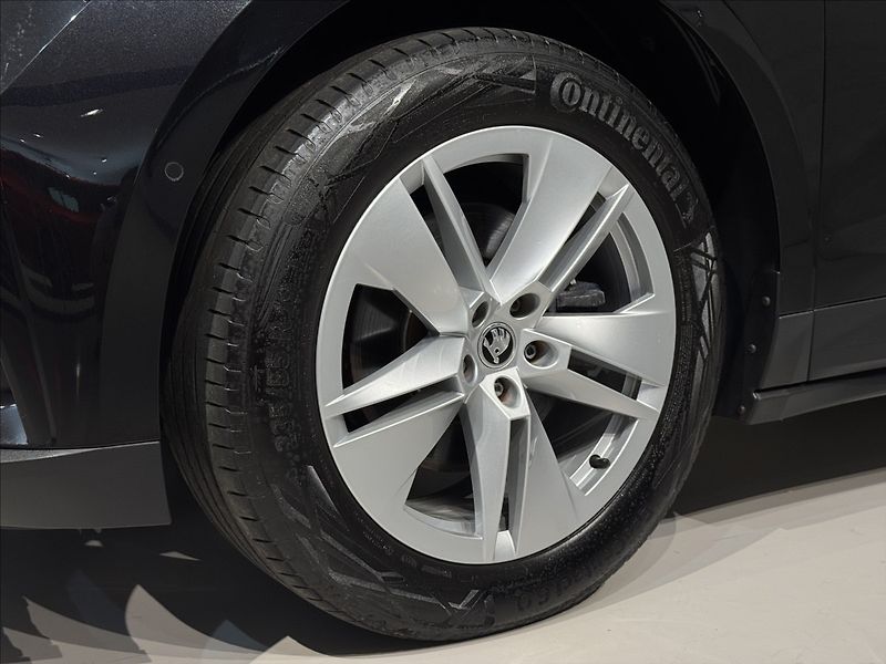 Škoda Enyaq 80 LED Matrix Assist Kamera - fotka 7 z 48