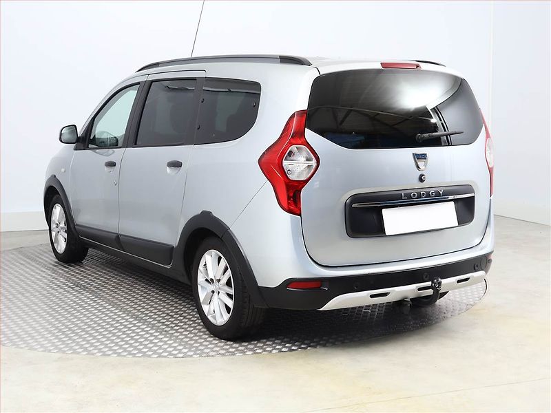 Dacia Lodgy (2020) Stepway 1.3 TCe, 7 míst - fotka 4 z 13