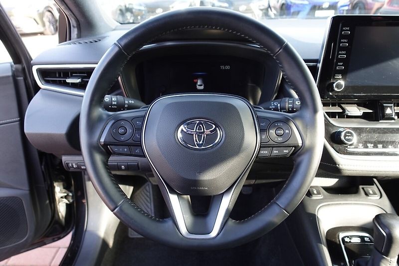 Toyota Corolla 2,0 HEV Comfort Tech TS - fotka 16 z 30