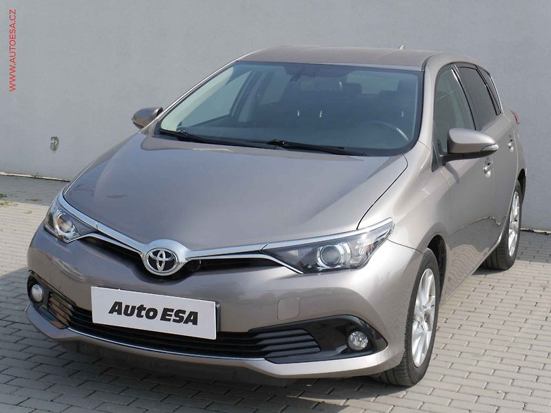Toyota Auris (2015) 1.6 VVT-i, ČR, Active - fotka 3 z 20