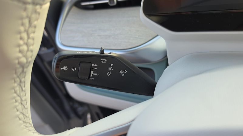 Volkswagen ID.Buzz (2023) Pro 150 kW - fotka 24 z 27