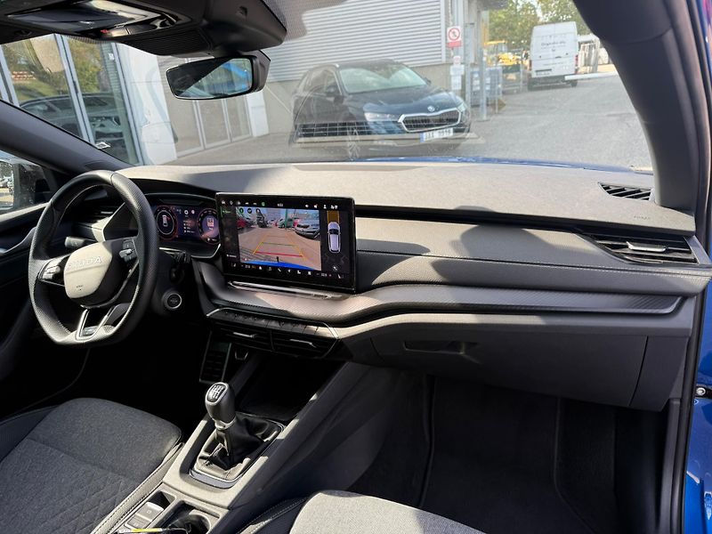 Škoda Octavia Sportline 1.5 TSI 110kw Combi - fotka 11 z 29
