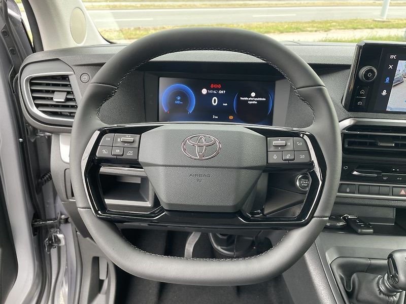 Toyota ProAce Verso 2.0D 6MT Family ODBĚR IHNED - fotka 17 z 28