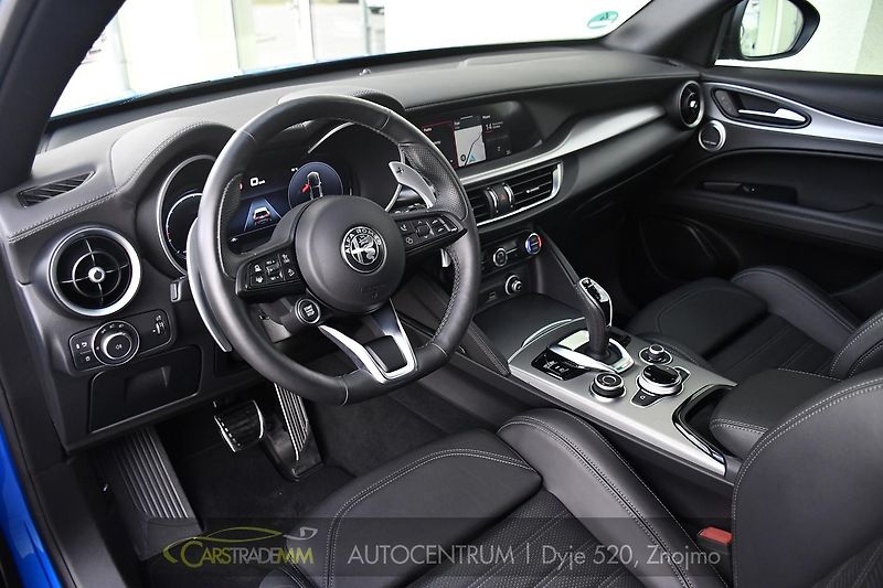 Alfa Romeo Stelvio 2.0 Turbo 16V 206kW Veloce Q4 - fotka 9 z 53