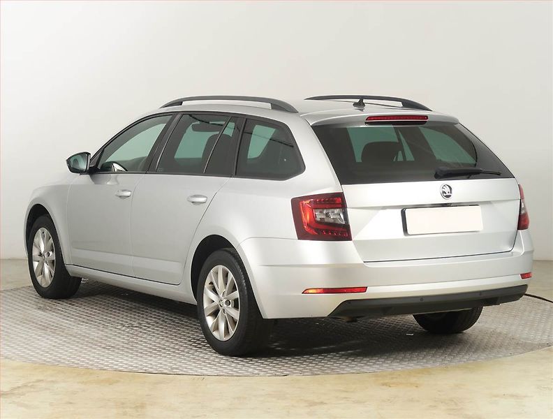 Škoda Octavia (2019) Style 1.6 TDI, Tempomat - fotka 4 z 18