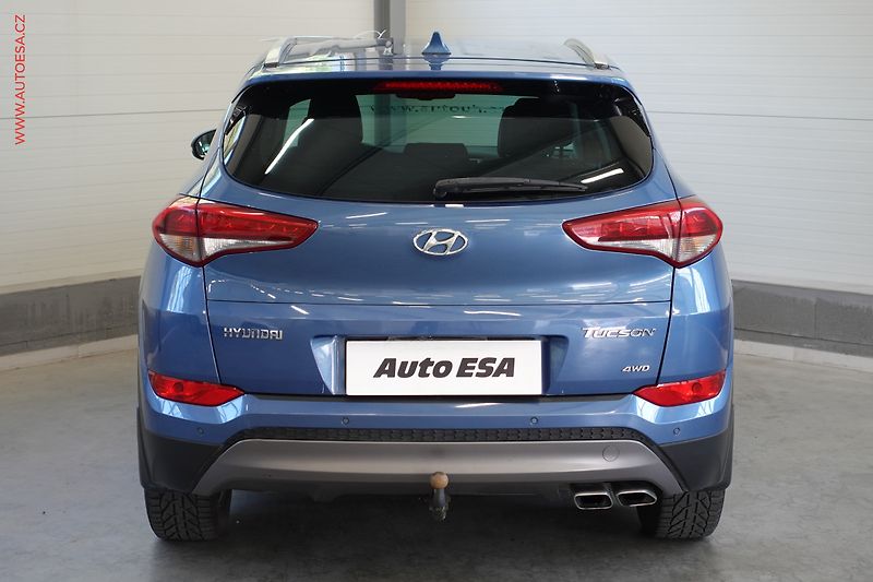 Hyundai Tucson (2016) 2.0CDi 4x4, ČR, Navi, AC - fotka 5 z 24