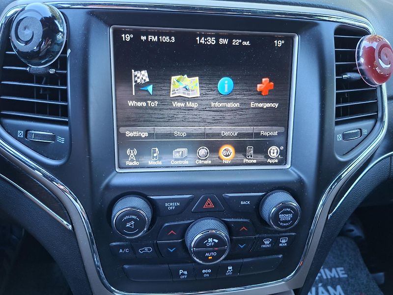 Jeep Grand Cherokee (2015) 3,6L V6 Limited,4x4,tažné,R20  - fotka 30 z 37
