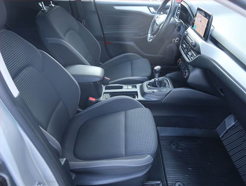 Ford Focus (2019) 1.5 TDCi, Tempomat - fotka 9 z 18