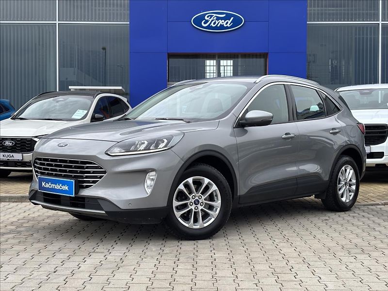 Ford Kuga 1,5 EcoBoost 110kW Titanium - fotka 1 z 39