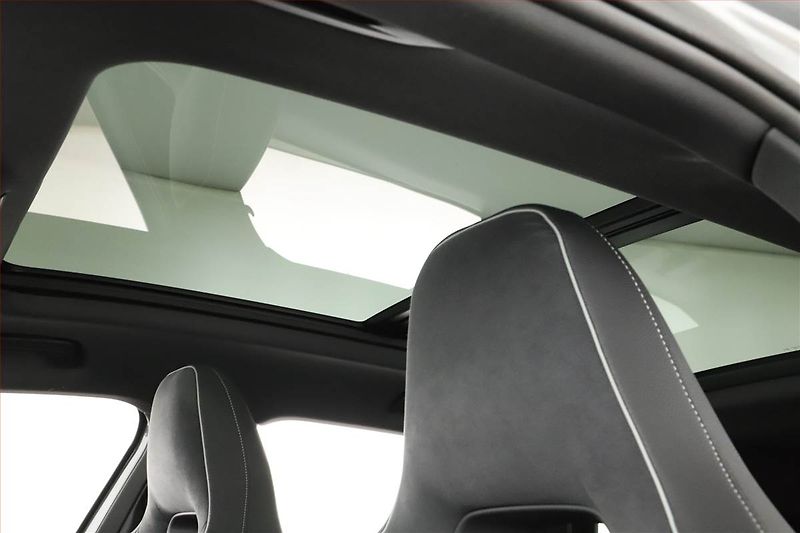 Škoda Superb (2025) 2.0 TDI, Sportline, HUD, Paměť - fotka 13 z 21