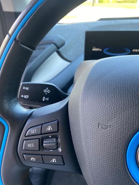 BMW i3 (2021) 120 Ah 2021 - fotka 9 z 20