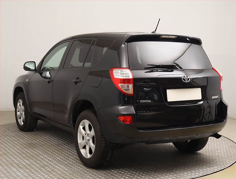 Toyota RAV4 (2011) 2.2 D-4D, 4X4, Automat - fotka 4 z 14